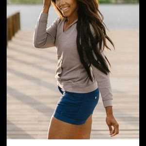 Zyia Active Woman’s Gray Hoodie